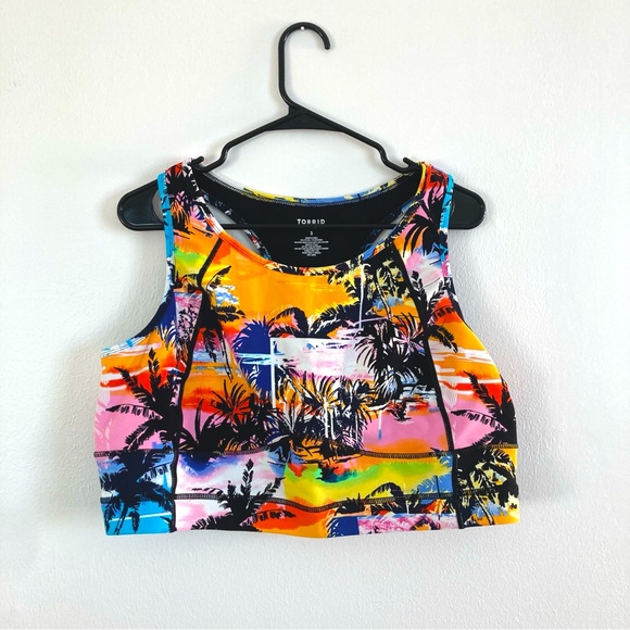 Torrid Active set sports bra and capri leggings Palm Tree Paradise - Picture 6 of 13